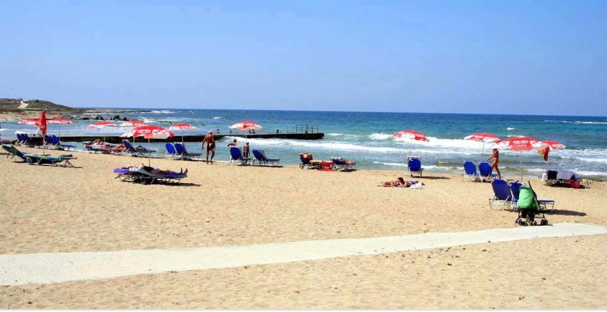 Queens Garden walking distance to the beach Paphos Buitenkant foto
