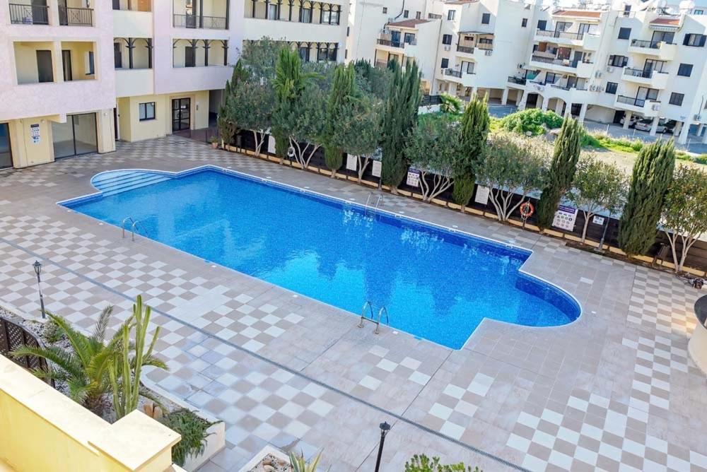 Queens Garden walking distance to the beach Paphos Buitenkant foto