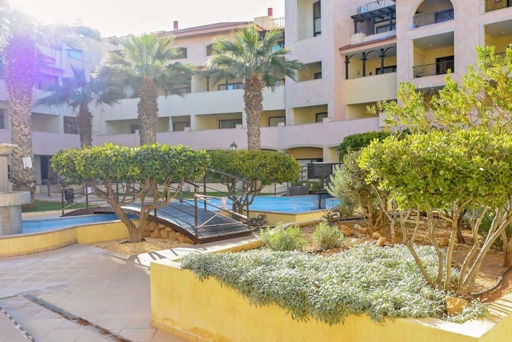 Queens Garden walking distance to the beach Paphos Buitenkant foto